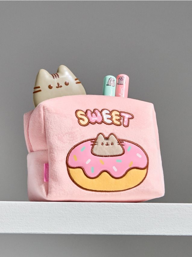 Plüüsist kosmeetikakott dekoratiivse tikandiga Pusheen the Cat